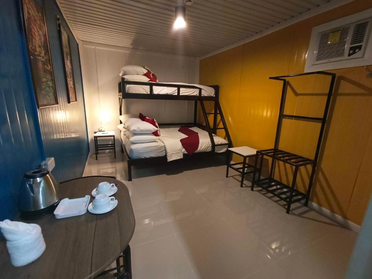 Happy Daze Hotel Tagum Exteriör bild
