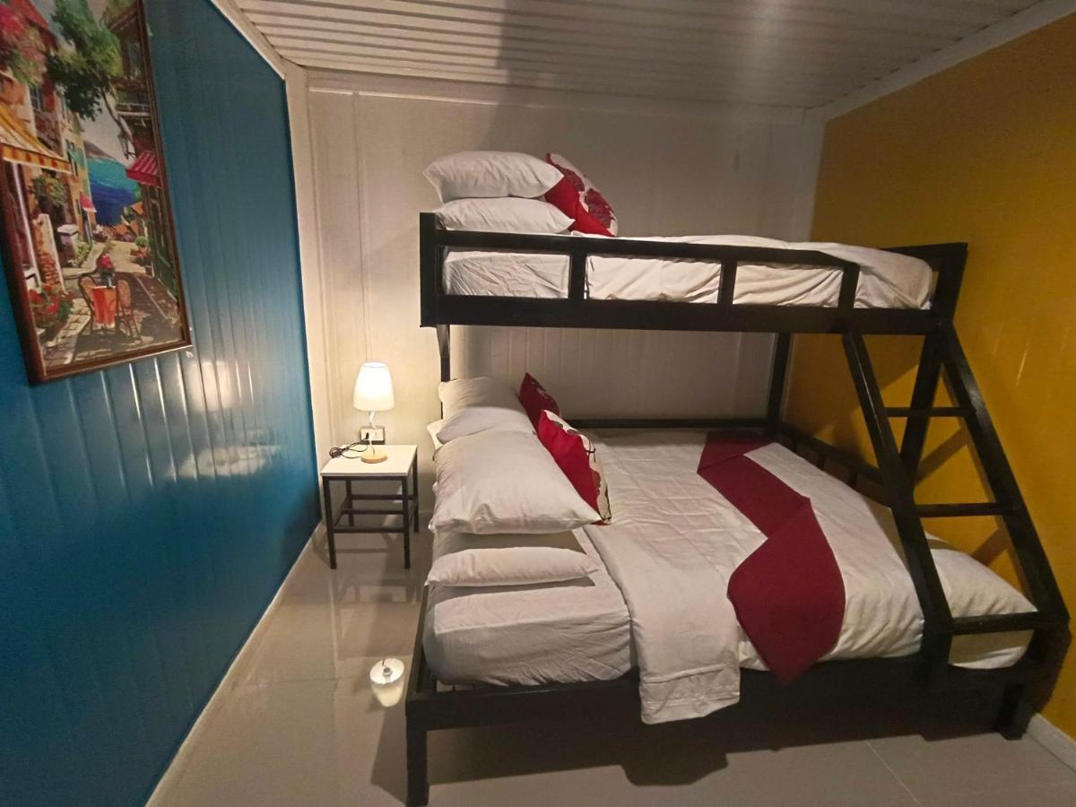 Happy Daze Hotel Tagum Exteriör bild