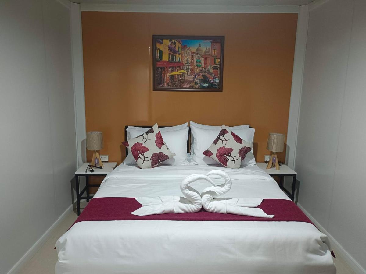 Happy Daze Hotel Tagum Exteriör bild