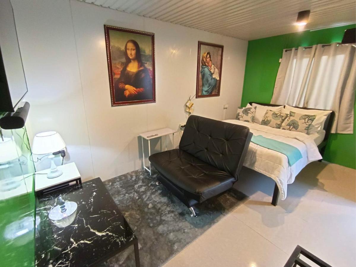 Happy Daze Hotel Tagum Exteriör bild