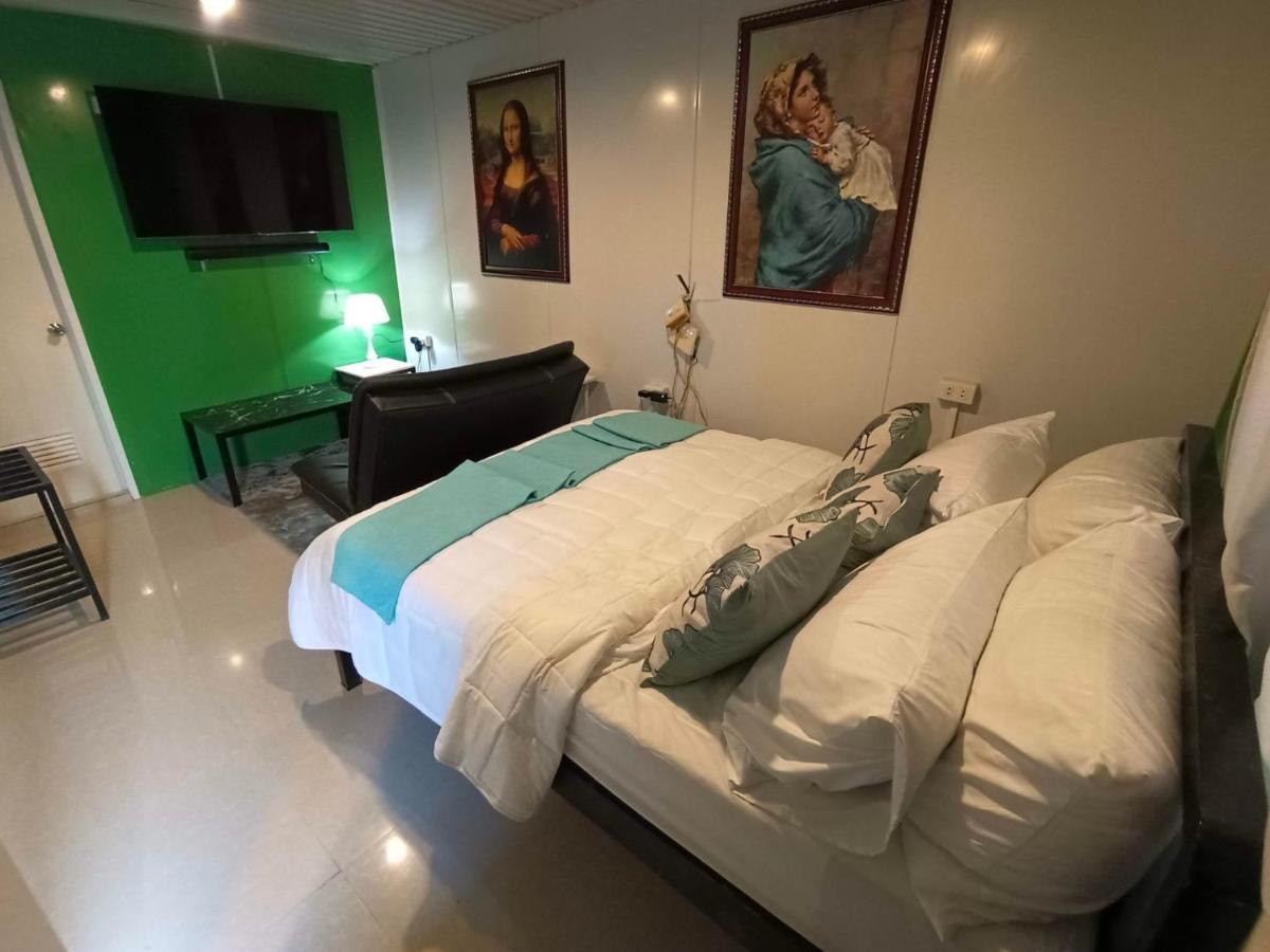 Happy Daze Hotel Tagum Exteriör bild
