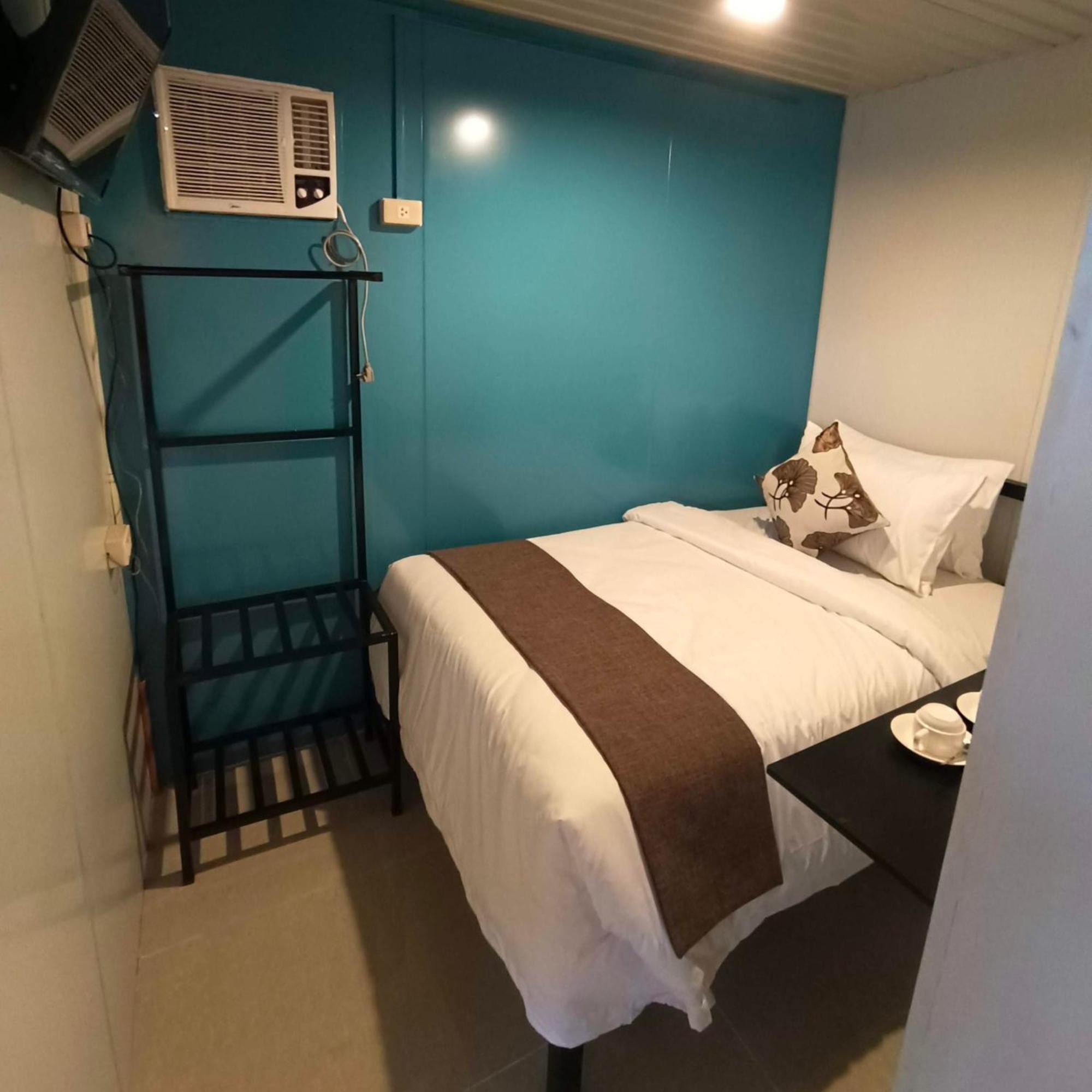 Happy Daze Hotel Tagum Exteriör bild